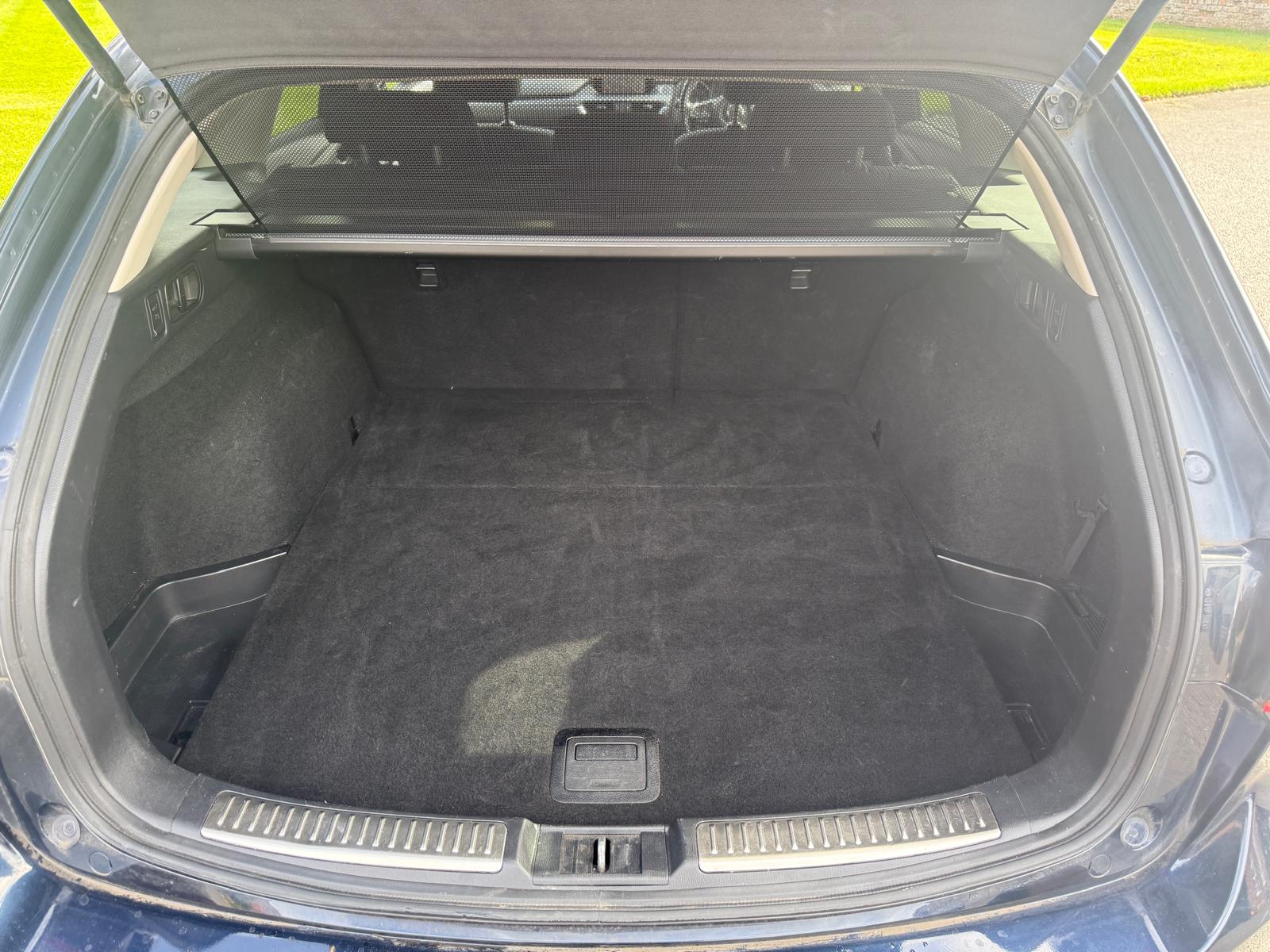 
								Mazda 6 SE-L Nav 2.2 Diesel Estate full									