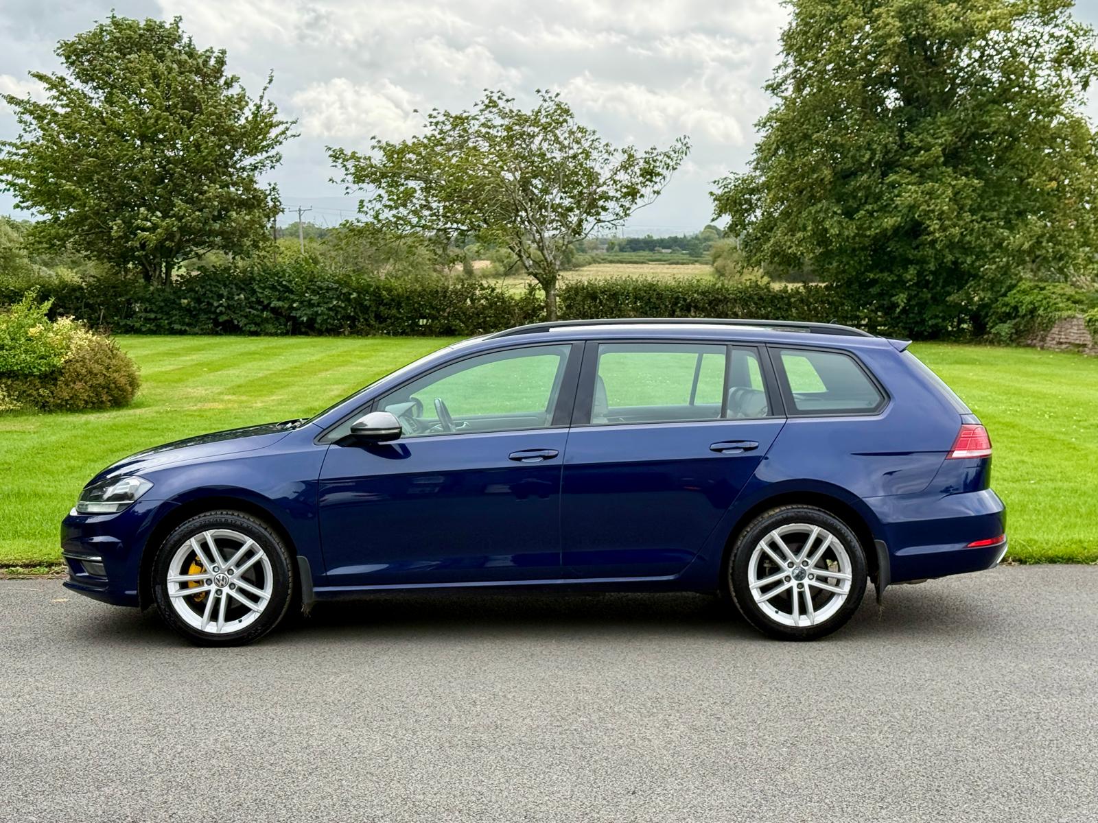
								Volkswagen Golf 1.4 TSI SE Navigation Automatic Estate full									