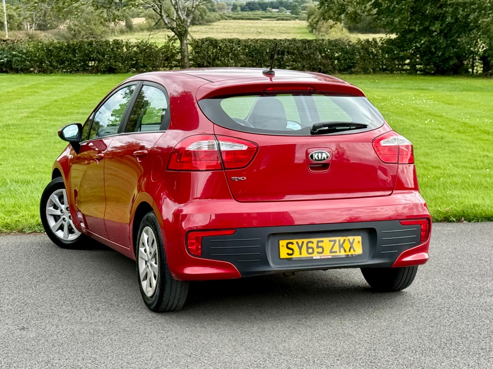 
								Kia Rio 1 Air 1.25 5dr full									