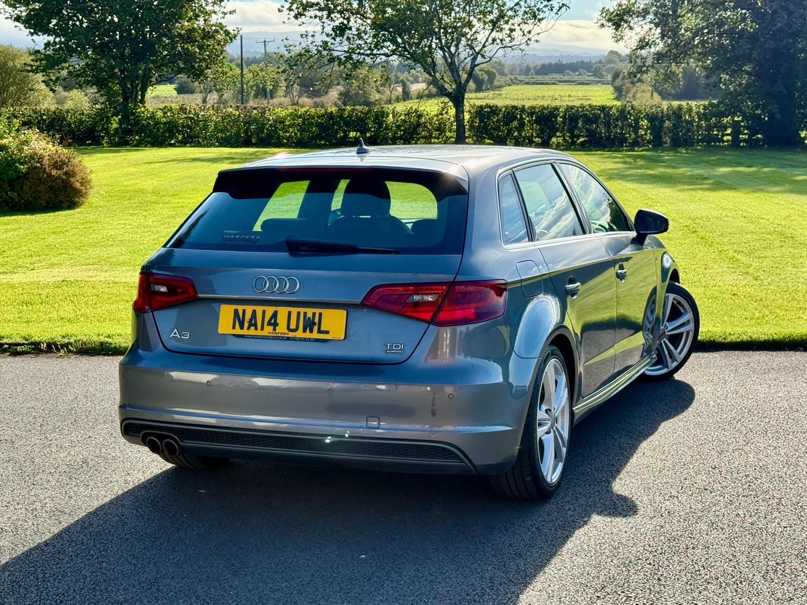 
								Audi A3 2.0 TDi S-Line Quattro S-Tronic full									
