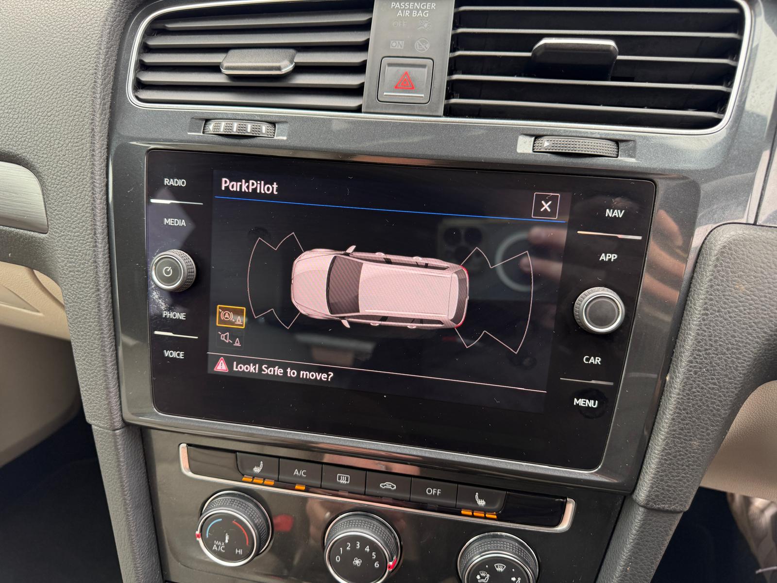 
								Volkswagen Golf 1.4 TSI SE Navigation Automatic Estate full									