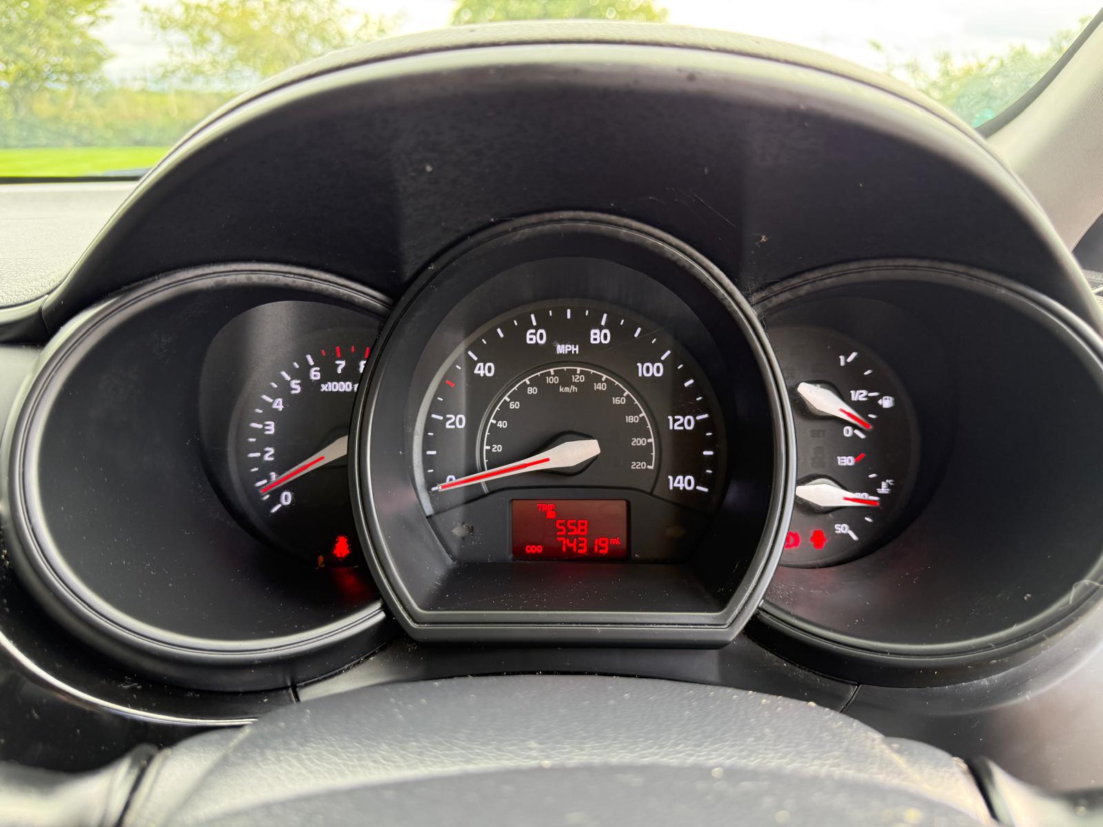 
								Kia Rio 1 Air 1.25 5dr full									