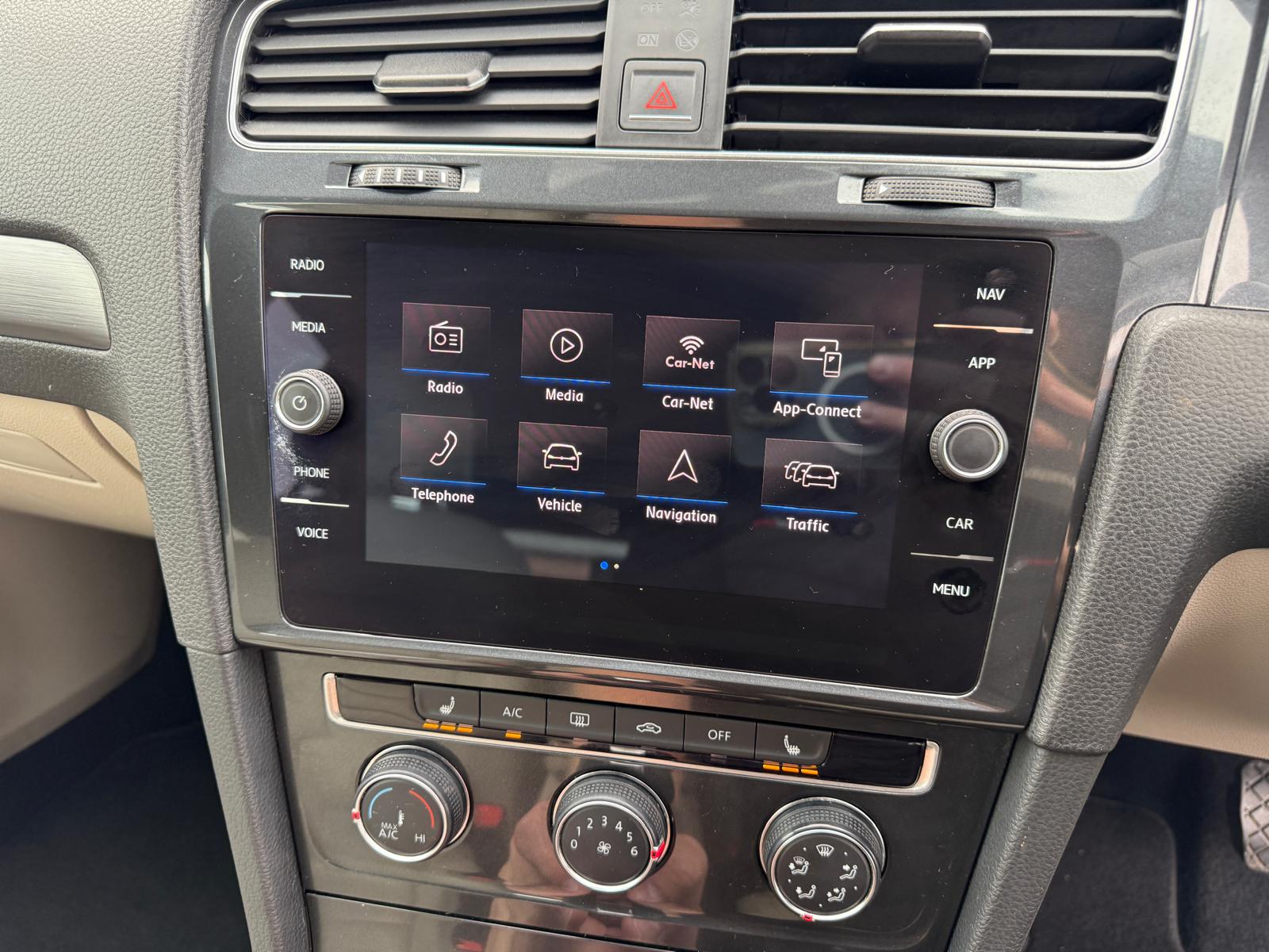 
								Volkswagen Golf 1.4 TSI SE Navigation Automatic Estate full									