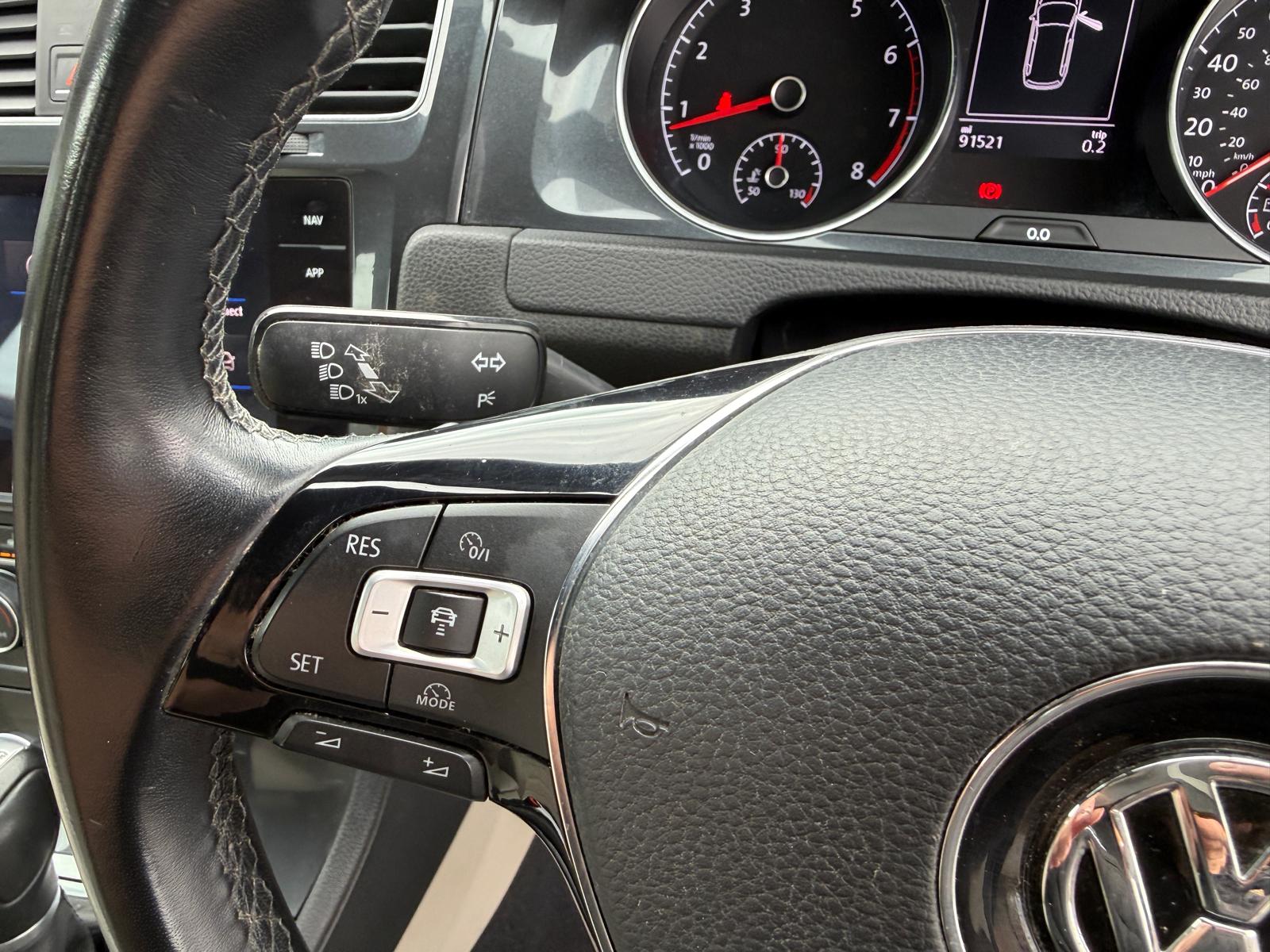 
								Volkswagen Golf 1.4 TSI SE Navigation Automatic Estate full									
