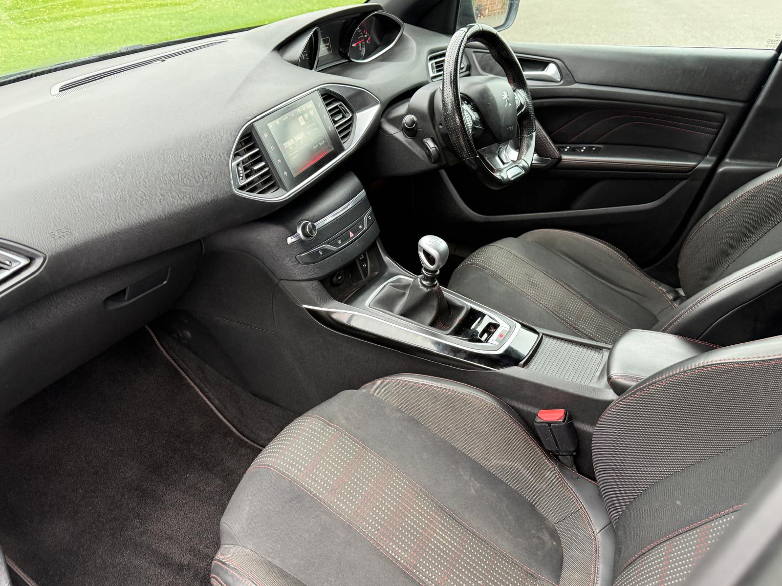 
								2016 Peugeot 308 SW GT-LINE 1.6 HDI Estate full									