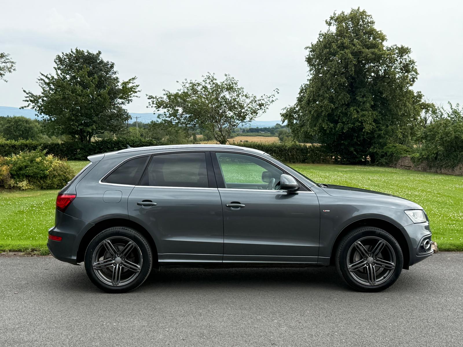 
								2013 Audi Q5 2.0TDI S-LINE PLUS QUATTRO SUV full									