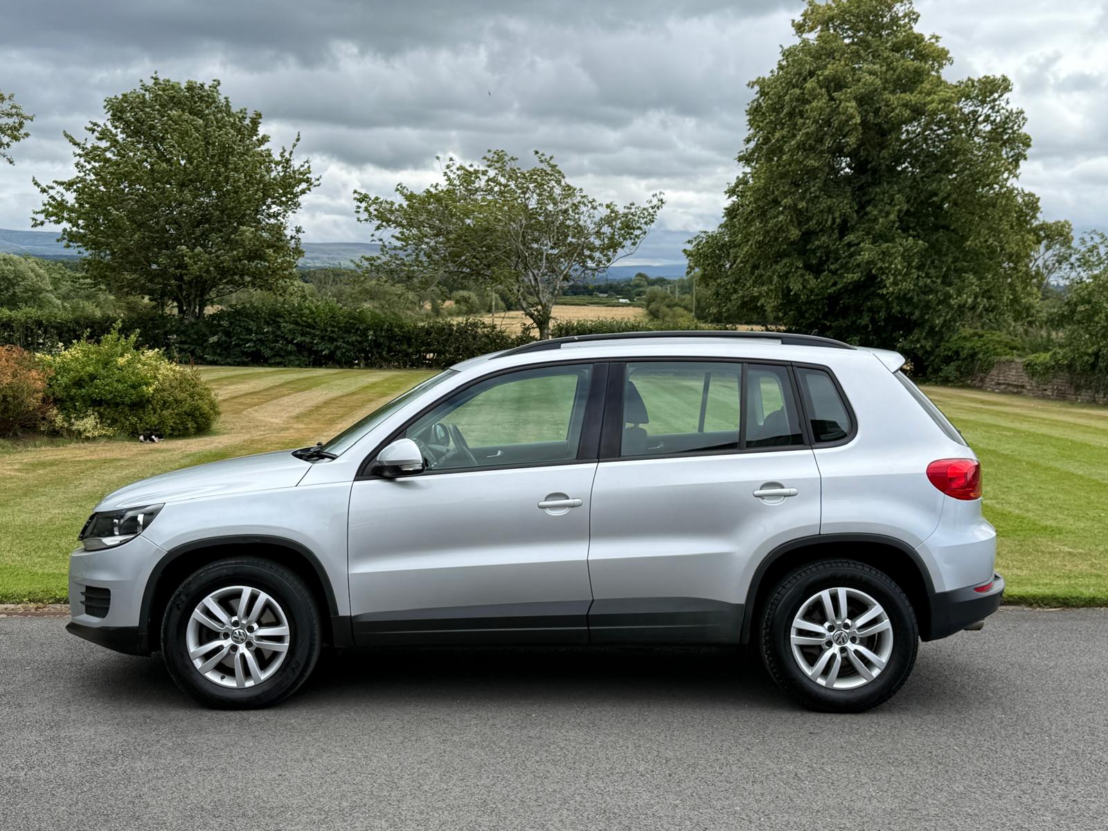
								2014 Volkswagen Tiguan S 2.0 TDi Bluemotion SUV full									