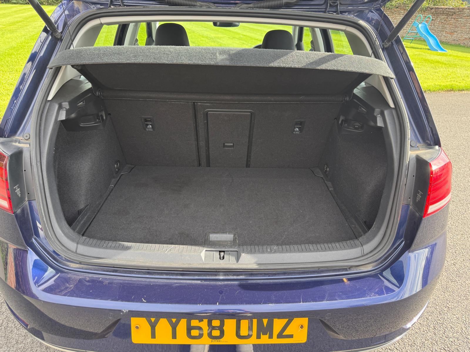 
								2018/68 Volkswagen Golf 1.6 TDi SE Navigation full									