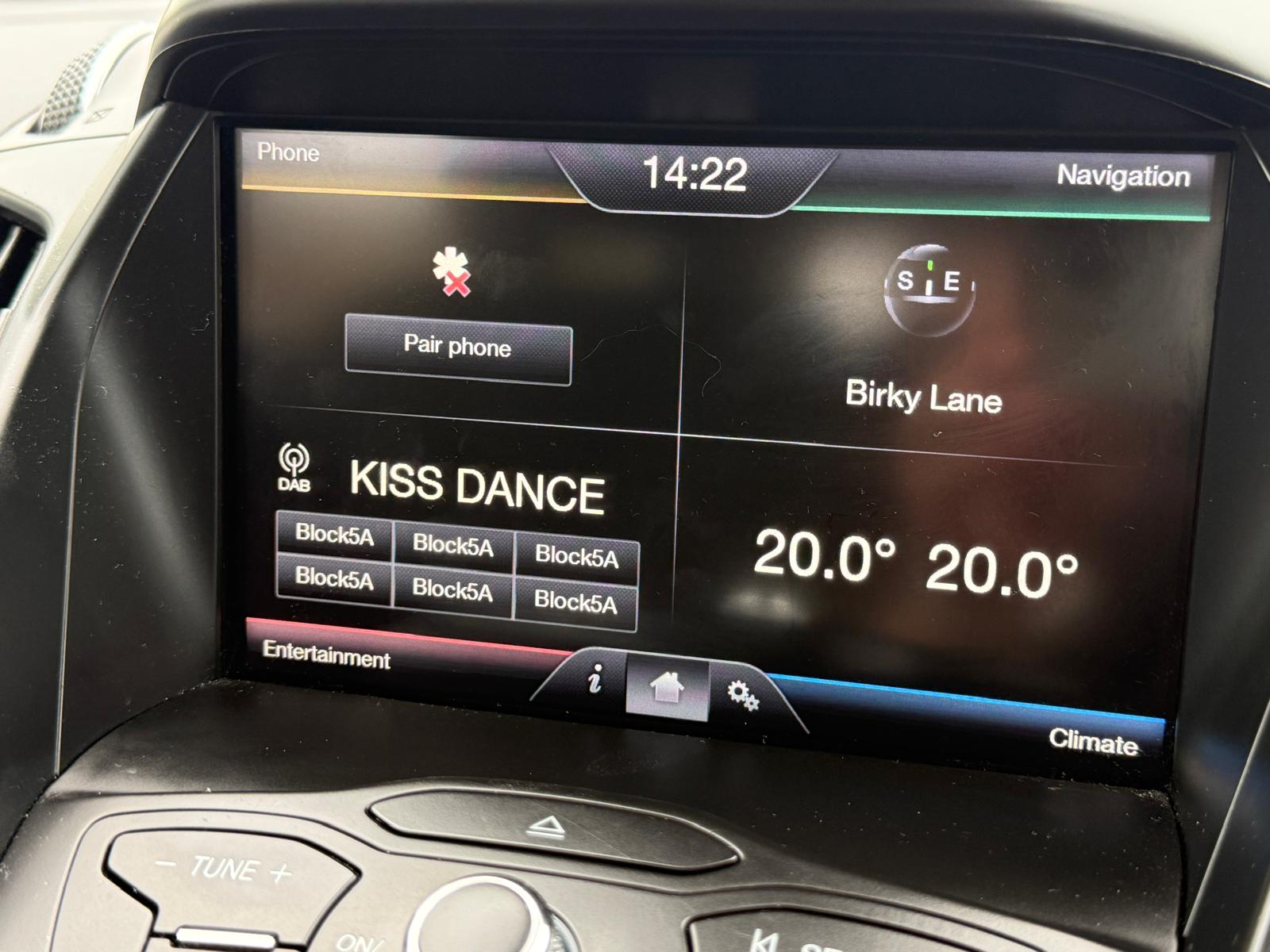 
								2016 Ford Kuga Zetec TDCi 2wd full									