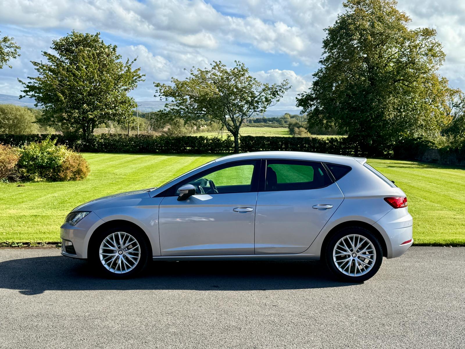 
								SEAT LEON 1.2 TSI DYNAMIC 5DR 6 SPEED MANUAL full									