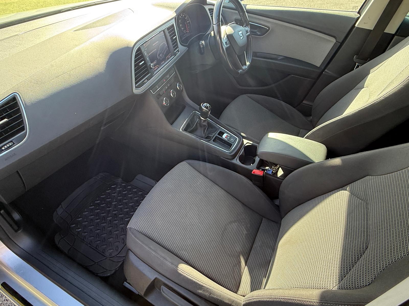 
								SEAT LEON 1.2 TSI DYNAMIC 5DR 6 SPEED MANUAL full									