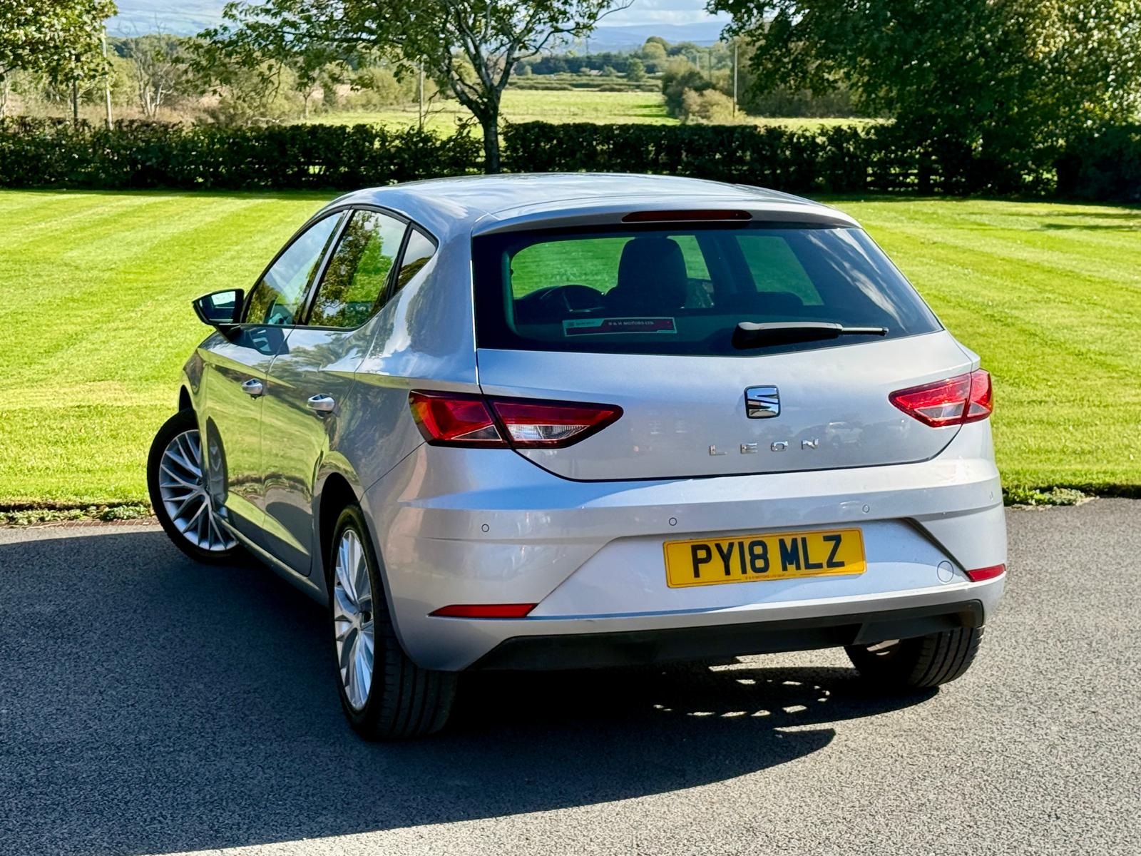 
								SEAT LEON 1.2 TSI DYNAMIC 5DR 6 SPEED MANUAL full									