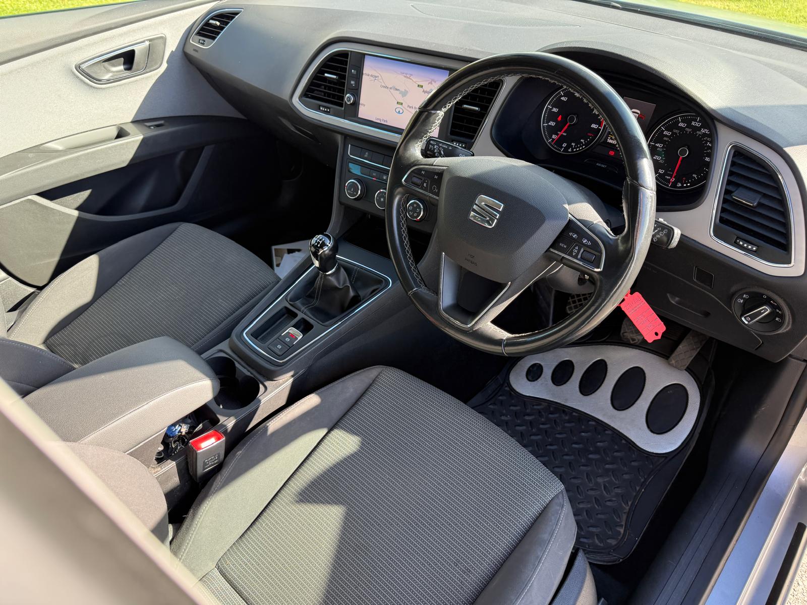 
								SEAT LEON 1.2 TSI DYNAMIC 5DR 6 SPEED MANUAL full									