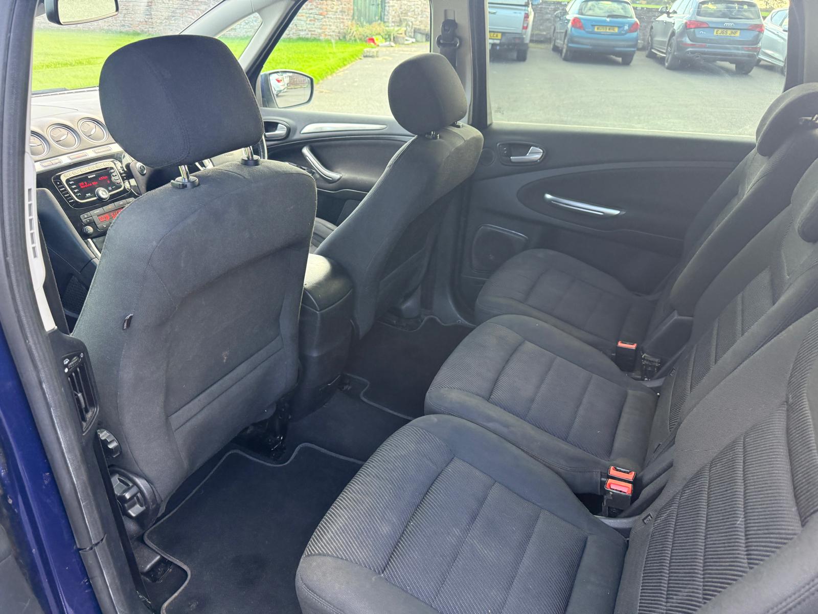 
								Ford S-Max Titanium 2.0 TDCi 6 Speed Manual full									