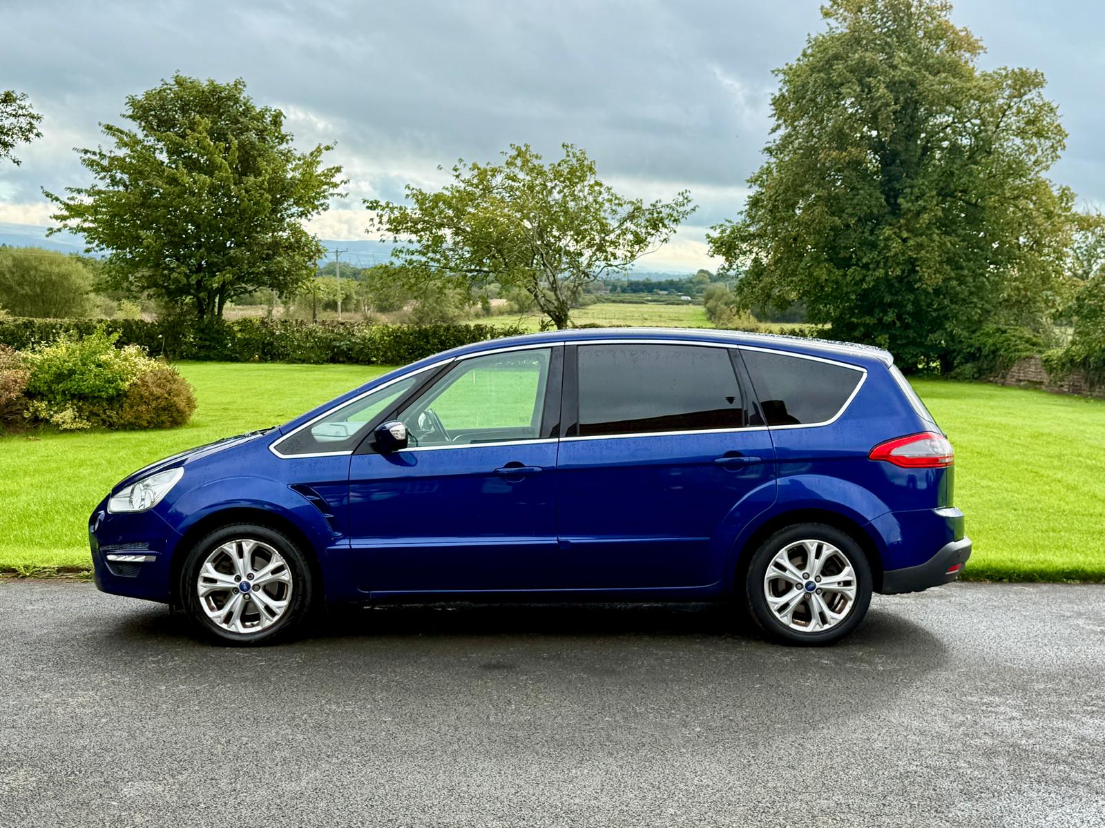 
								Ford S-Max Titanium 2.0 TDCi 6 Speed Manual full									