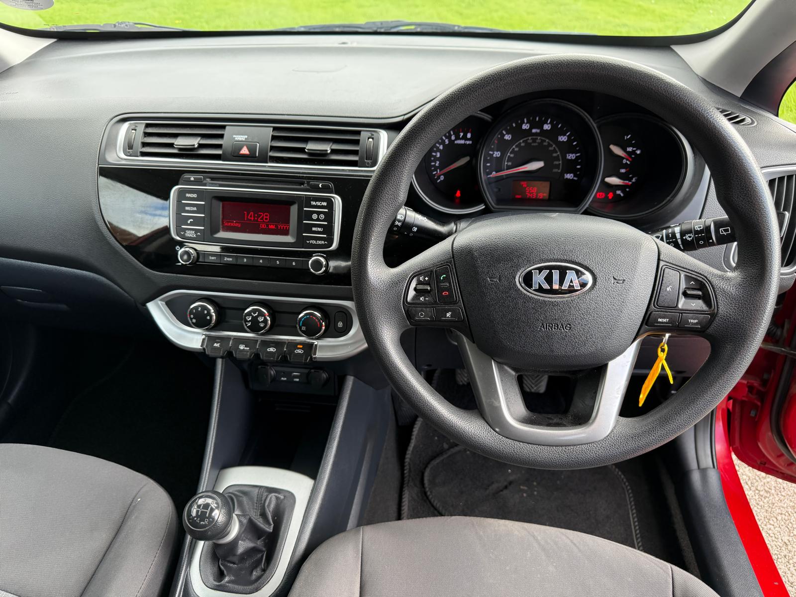 
								Kia Rio 1 Air 1.25 5dr full									