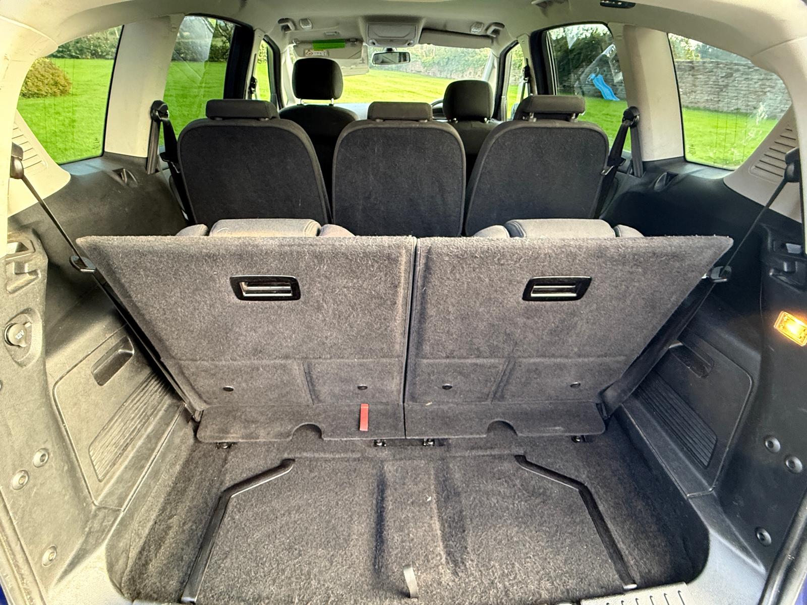 
								Ford S-Max Titanium 2.0 TDCi 6 Speed Manual full									