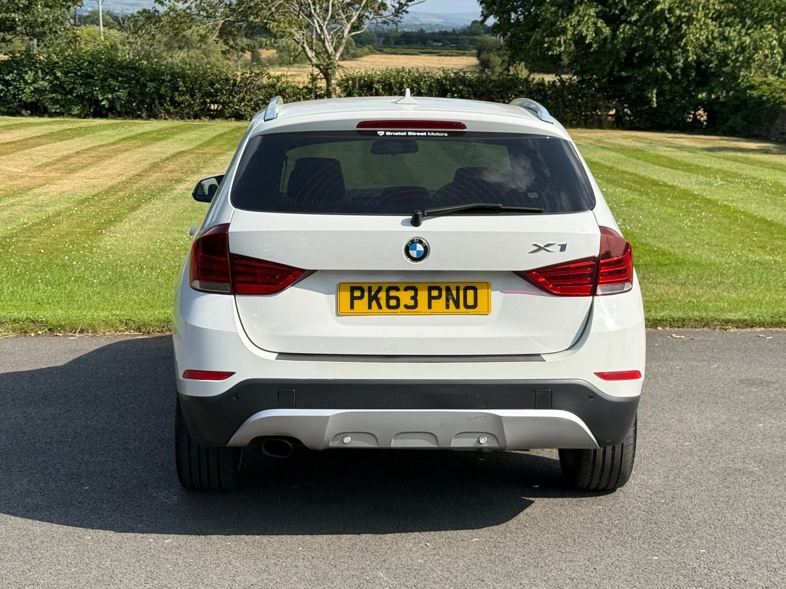 
								BMW X1 sDrive 16D xline full									