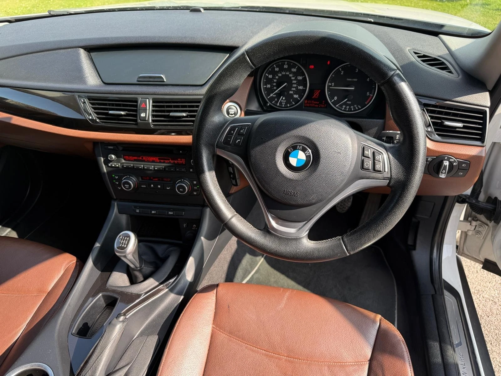 
								BMW X1 sDrive 16D xline full									