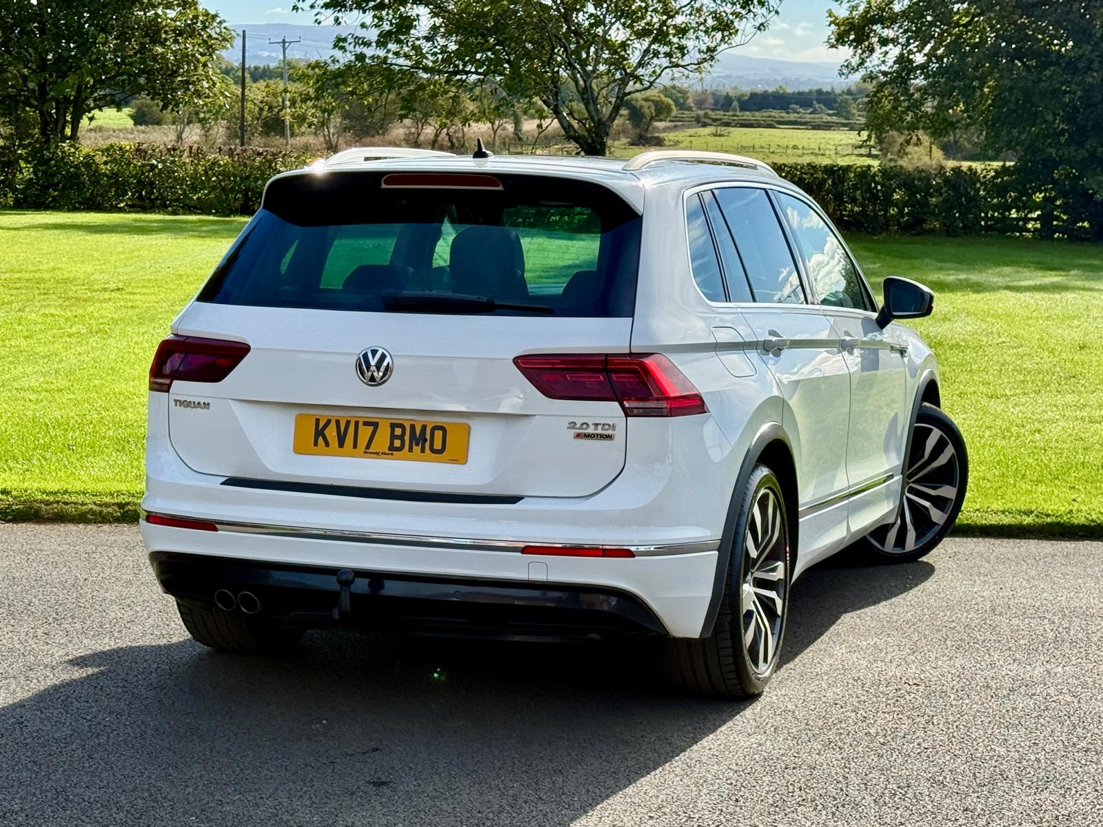 
								Volkswagen Tiguan 2.0TDi R-Line 4Motion full									