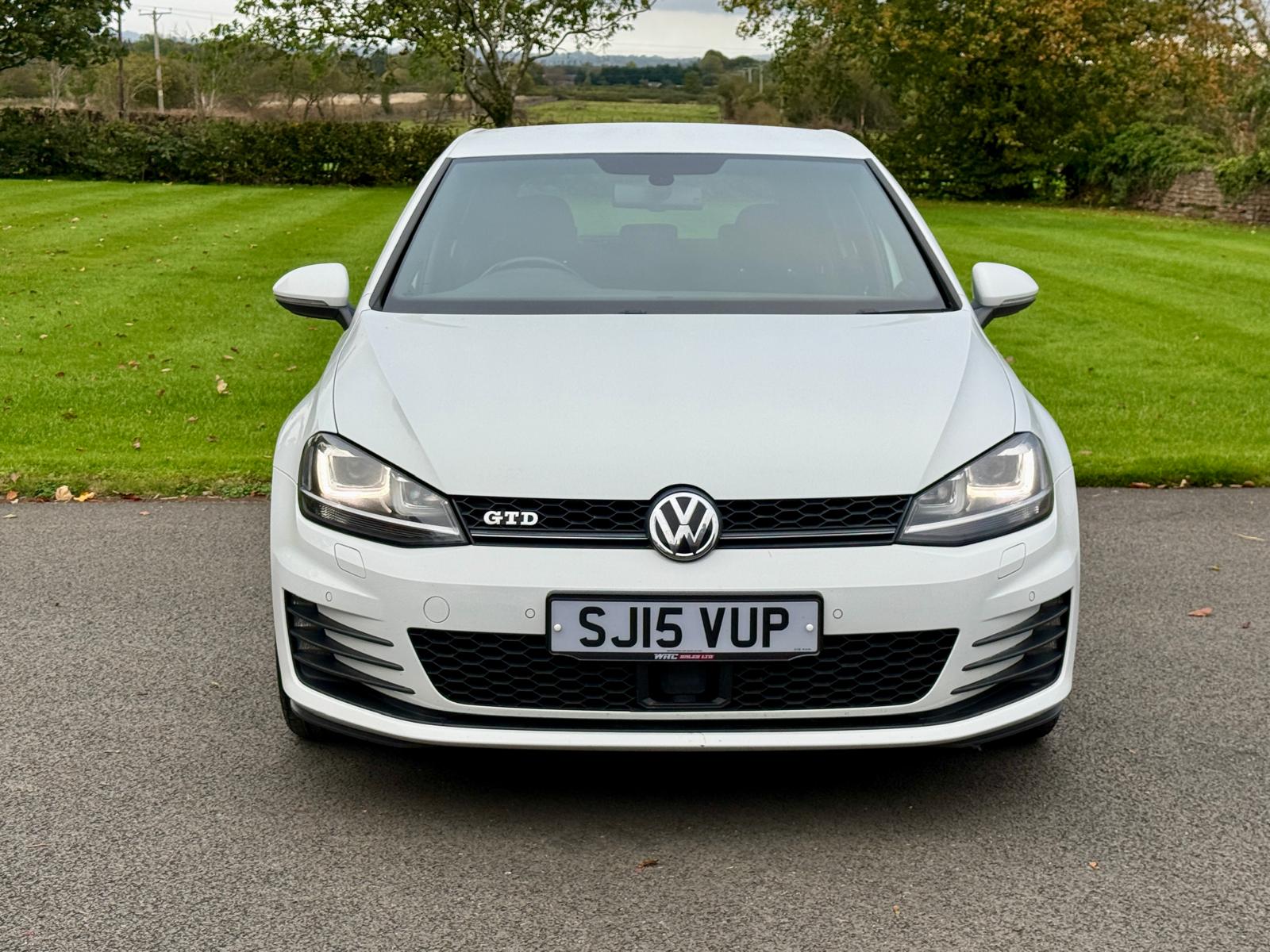 
								Volkswagen Golf GTD 2.0 TDI 5 door full									
