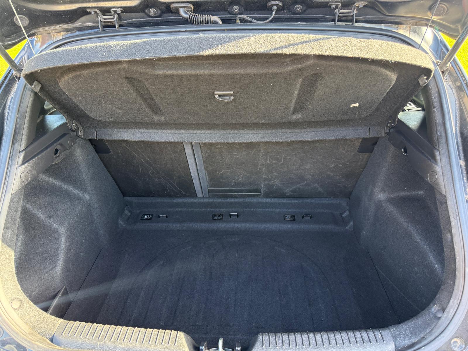 
								Hyundai 1.6 CRDi Active Blue Drive 5 door full									