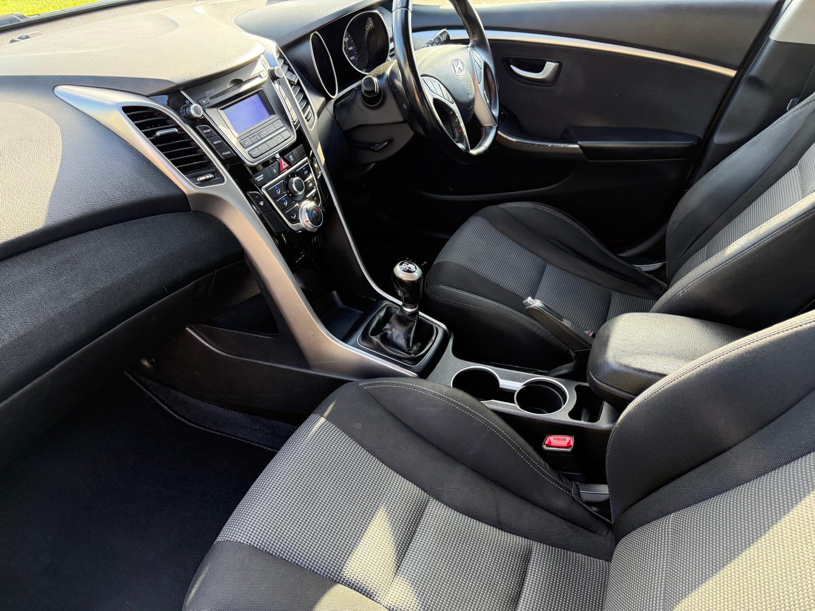 
								Hyundai 1.6 CRDi Active Blue Drive 5 door full									
