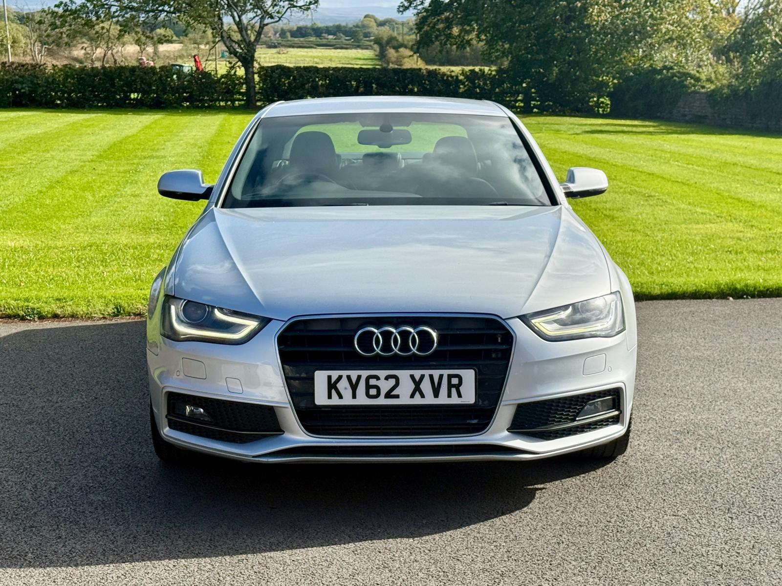 
								Audi A4 1.8T S-Line TFSi 4dr full									
