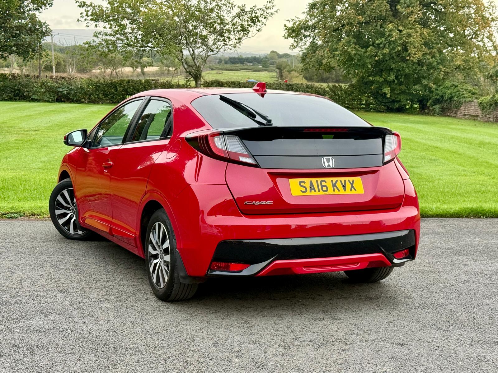 
								Honda Civic S 1.4i-VTEC 5dr full									