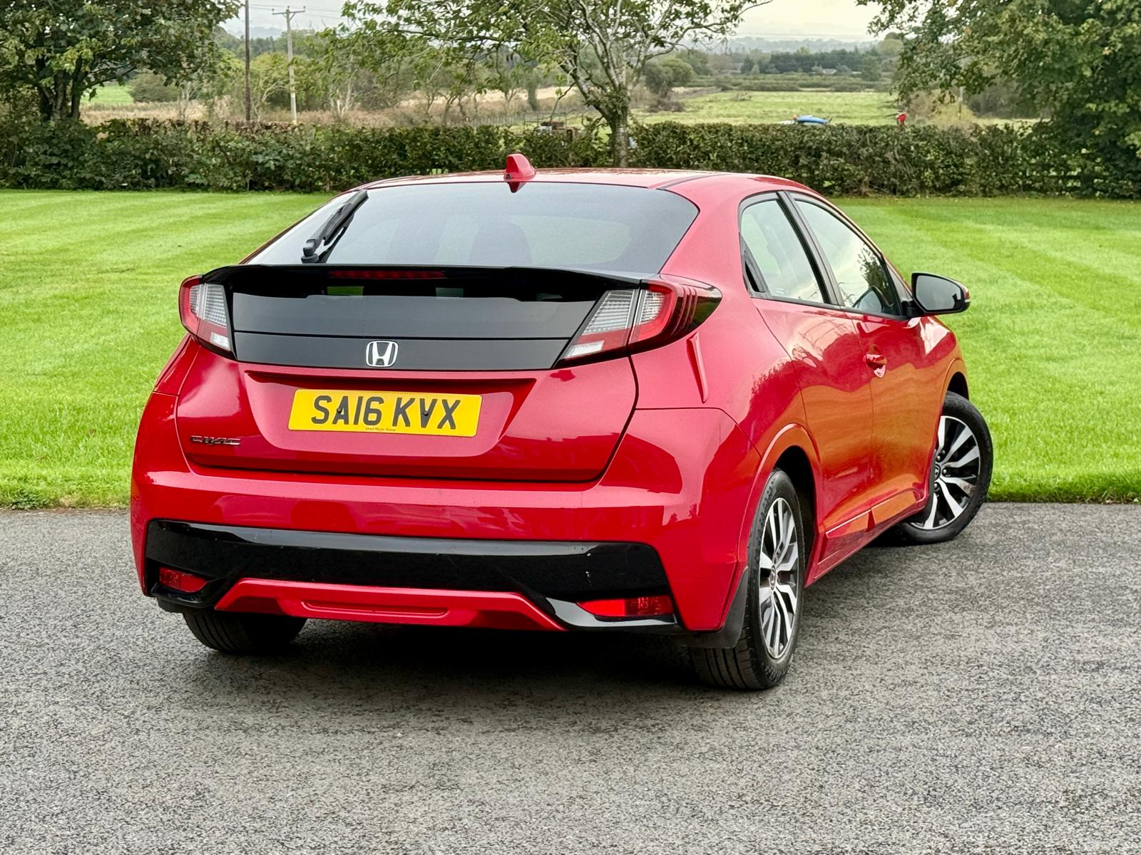 
								Honda Civic S 1.4i-VTEC 5dr full									