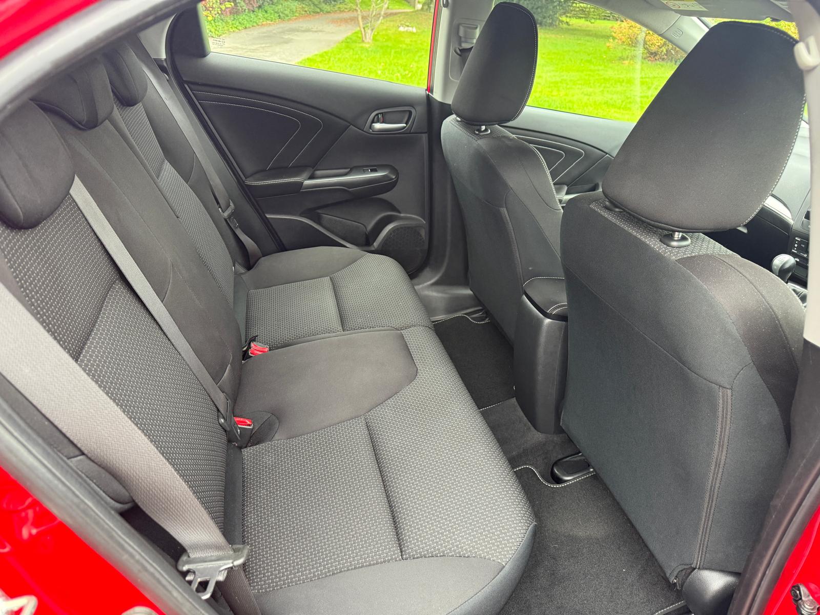 
								Honda Civic S 1.4i-VTEC 5dr full									