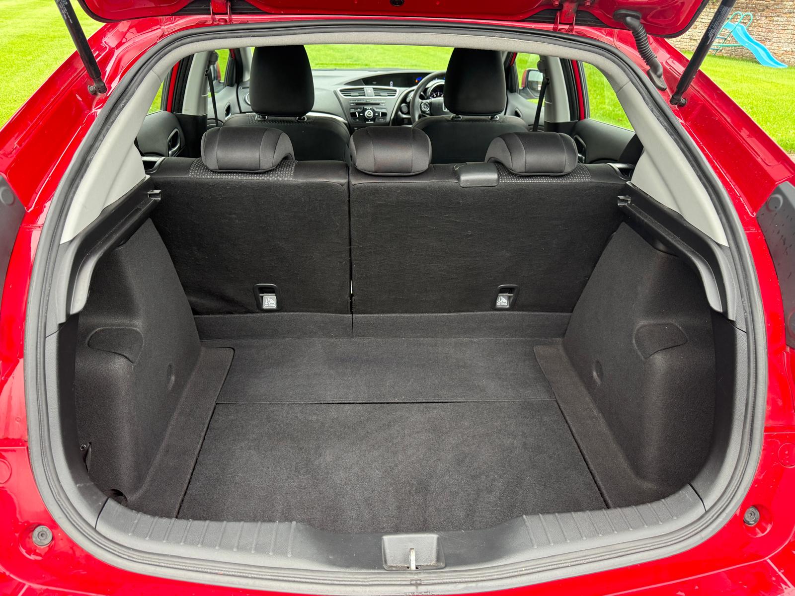 
								Honda Civic S 1.4i-VTEC 5dr full									