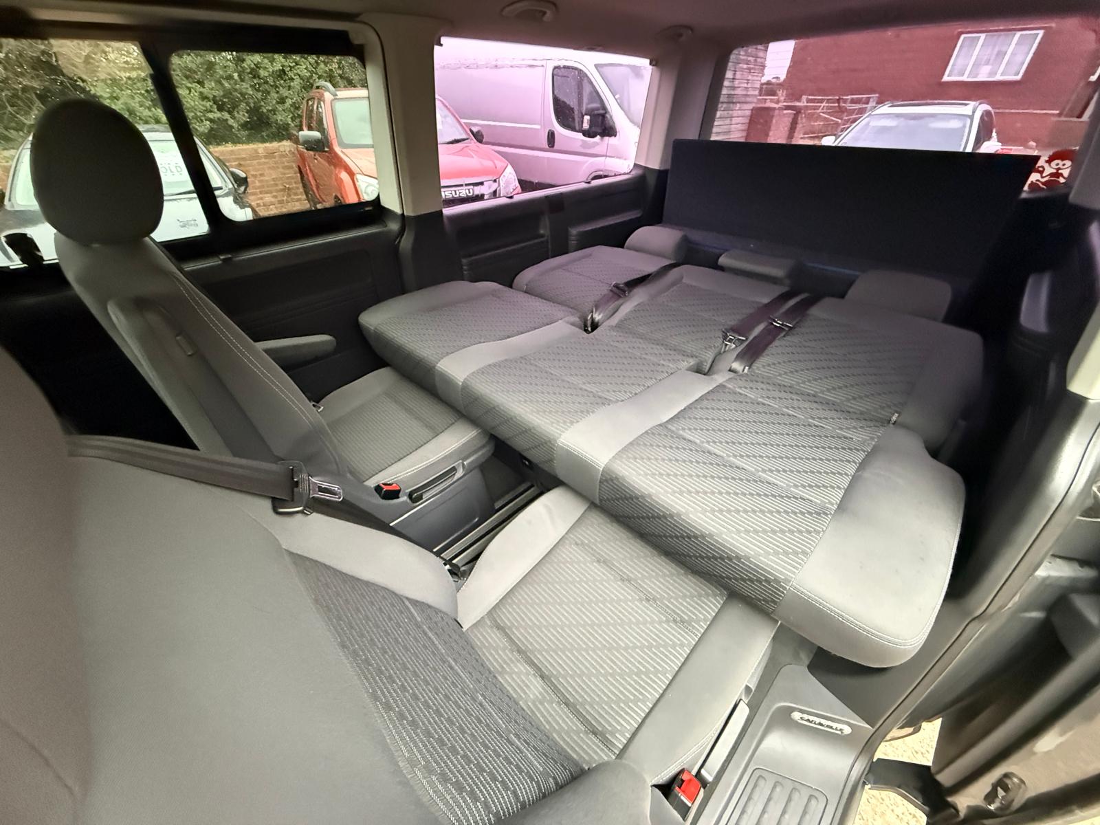 
								Volkswagen Caravelle SE LWB 2.0 TDi 6 speed manual full									