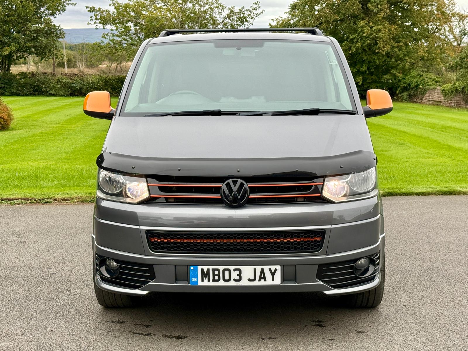 
								Volkswagen Caravelle SE LWB 2.0 TDi 6 speed manual full									
