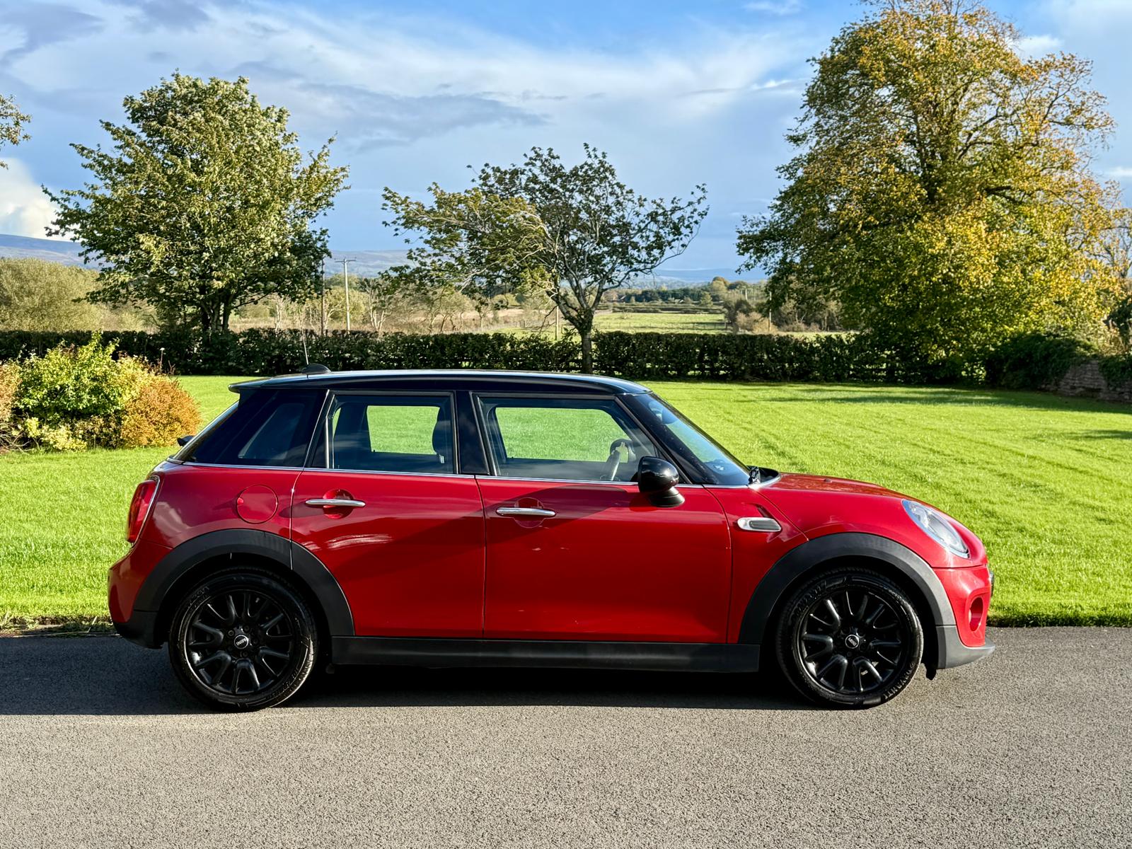 
								Mini Cooper D Chilli Pack full									