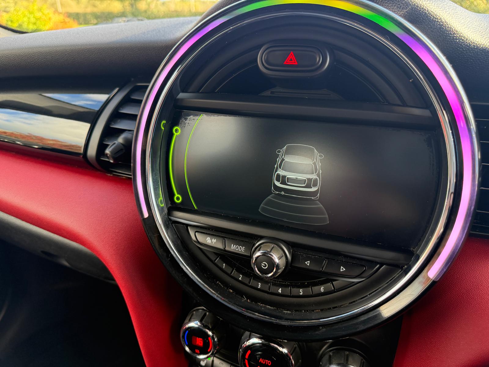 
								Mini Cooper D Chilli Pack full									